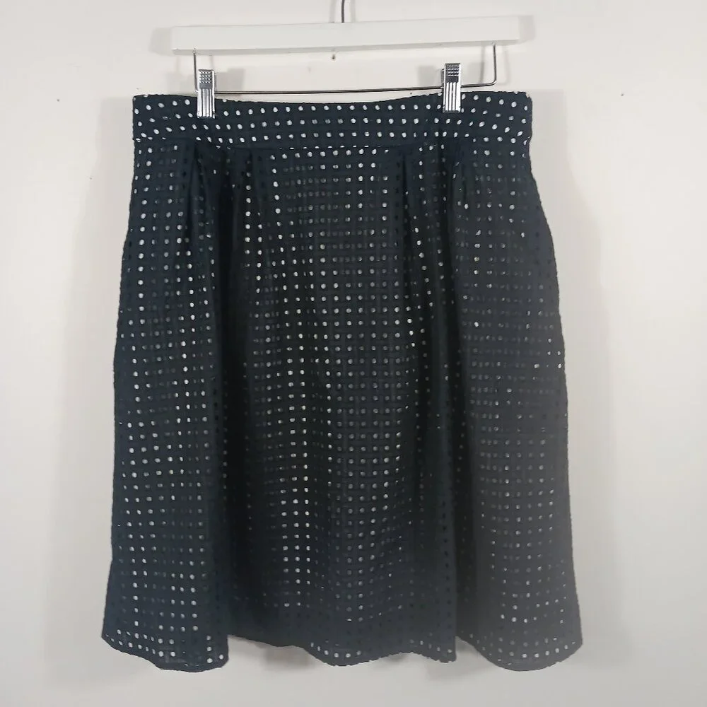 Dennis Basso Black Eyelet Pleated Skirt, White Lining, Size 14, Pockets, Classic